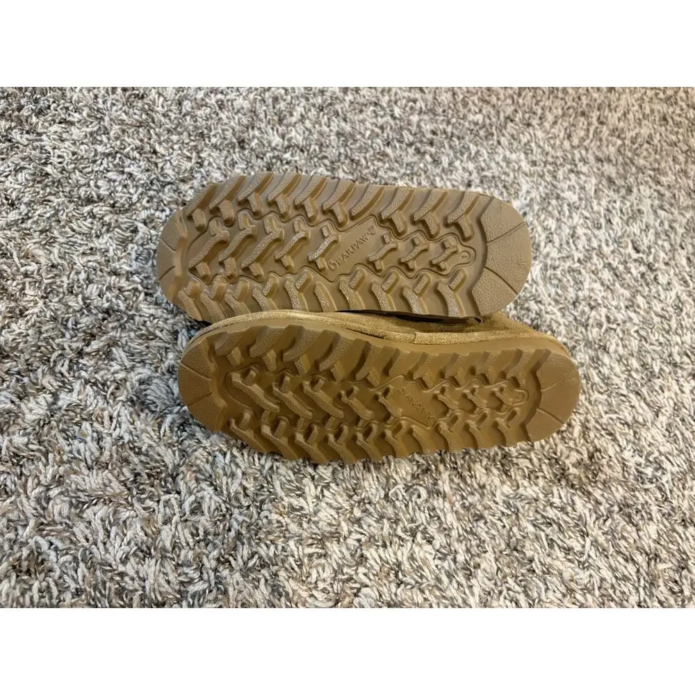 Bearpaw Sherpa Chelsea Boots Girls Size 1 NWOT